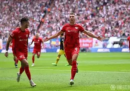 开云体育入口-太狠了！风云突变莱比锡关键时刻主帅复盘埃因霍温迎足总杯关键赛，埃因霍温赛后回应争议的简单介绍