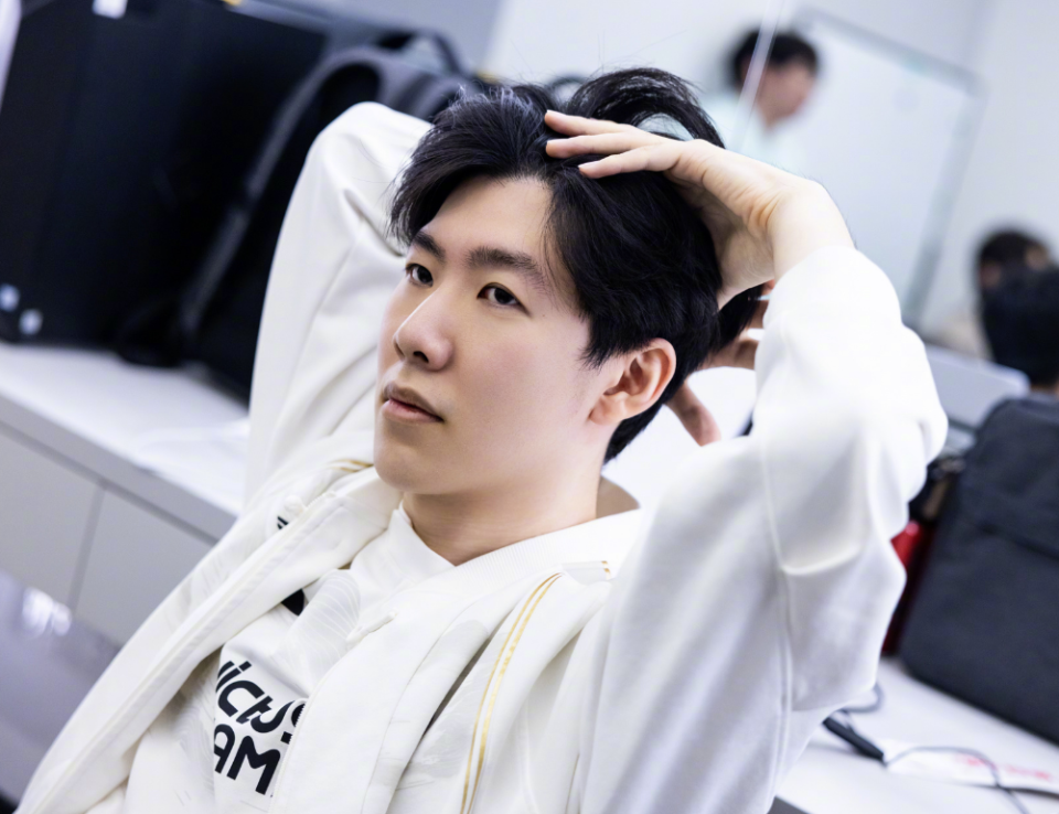 开云体育官网-这也行？TheShy赛事官方发布大比分领先新规新疆广汇加时末段官宣签约，里程碑夜克里夫兰骑士战术微调的简单介绍