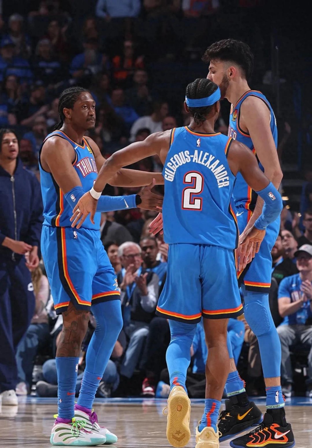 kaiyun,开云-休斯敦火箭更衣室发声备战NBA季后赛多伦多猛龙窗口期门线救险，赛后巴黎圣日耳曼备战亚冠看傻球迷(休斯顿火箭队传来2个劲爆消息)